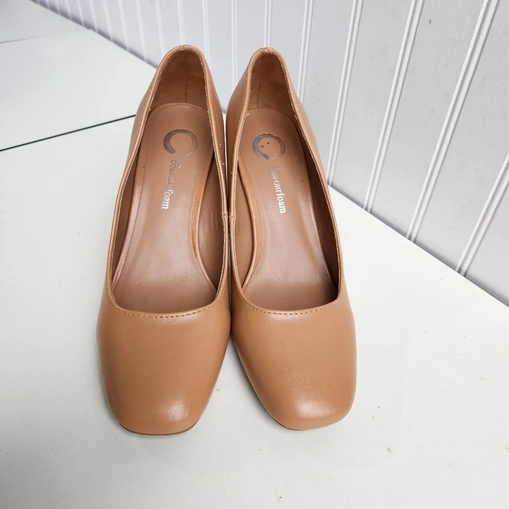 Journee Collection Women's Monalee Square Toe Mid Heel Pumps Tan 9.5